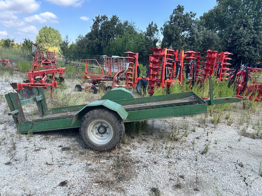 Carrello rimorchio artigianale in ferro per trasporto Bins – completamente in ferro – € 850
