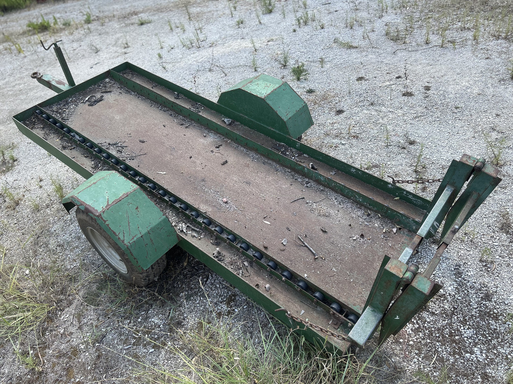 Carrello rimorchio artigianale in ferro per trasporto Bins – completamente in ferro – € 850