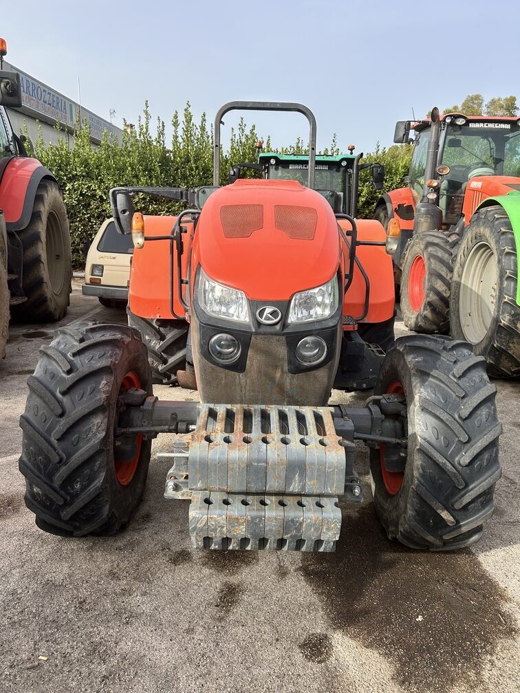 
								Trattore agricolo KUBOTA M5111 Usato – 4739 ore – anno 2019 – 110CV – € 26.500 full									