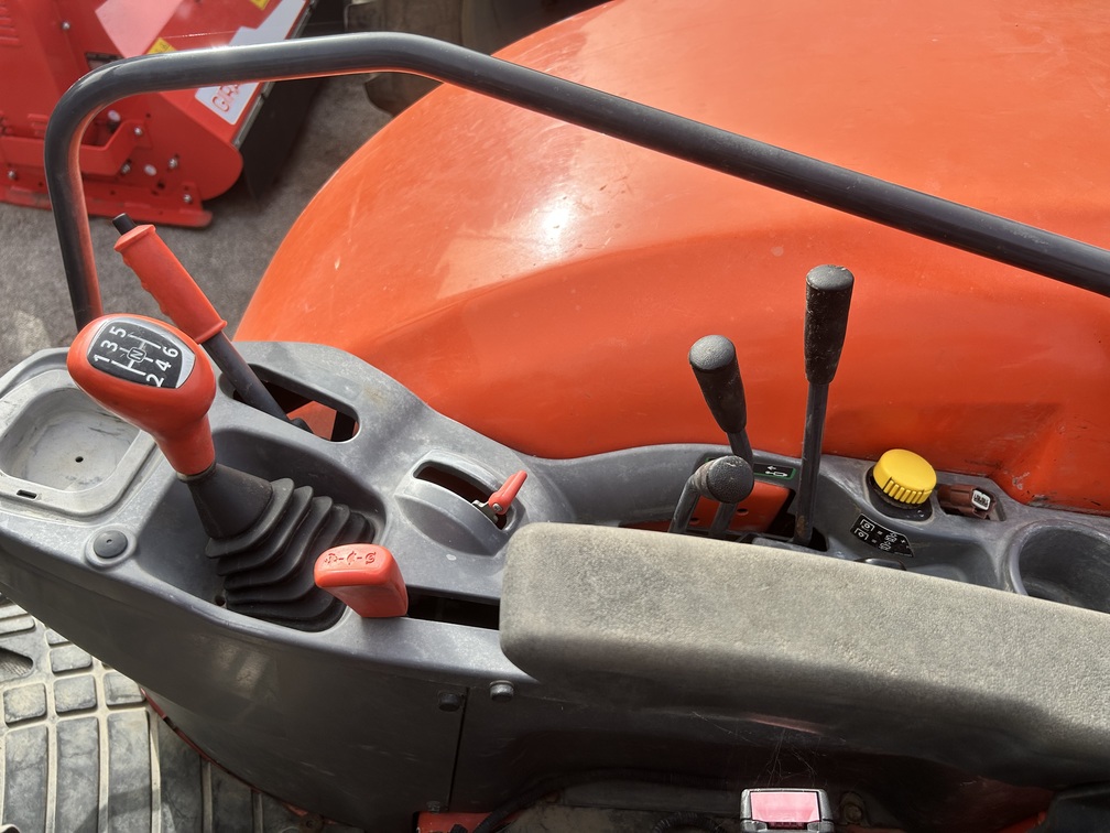
								Trattore agricolo KUBOTA M5111 Usato – 4739 ore – anno 2019 – 110CV – € 26.500 full									