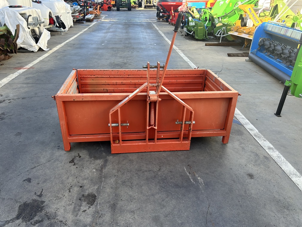 
								Rimorchio cassoncino Usato – 2011 – ottimo stato – € 790 full									