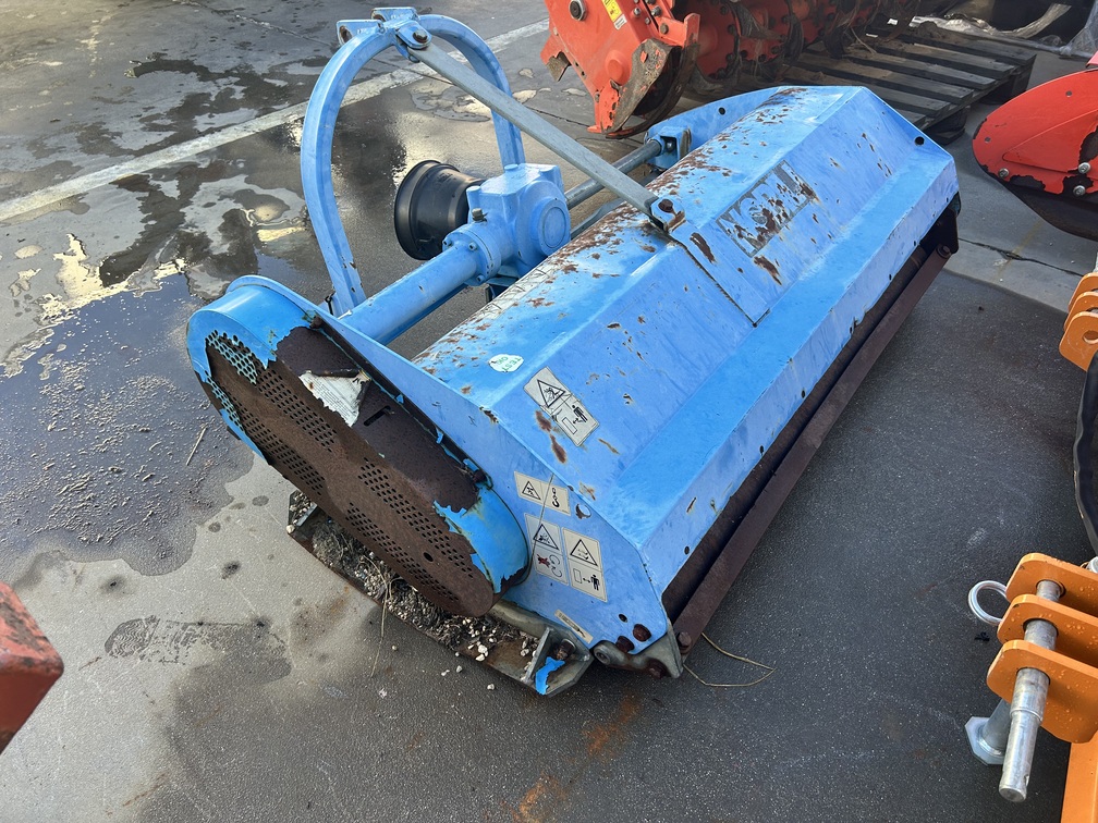 
								Trinciatrice NOBILI VKE 135 Usato – a coltelli intercambiabili – € 1.200 full									