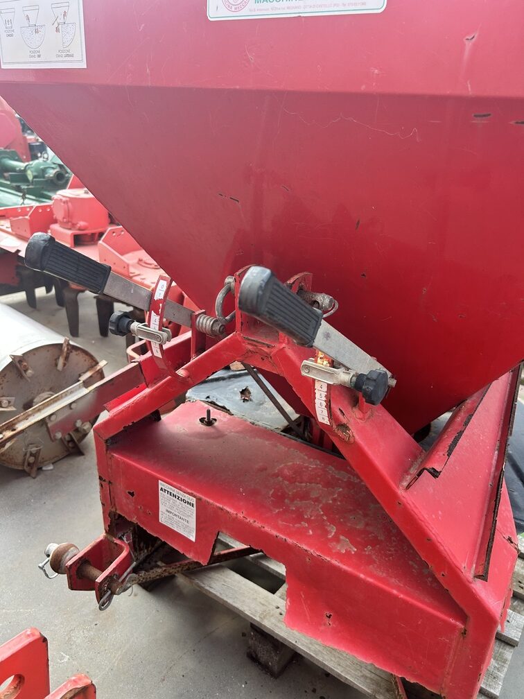 
								Spandiconcime FAZA SP 400 Usato – ottimo stato – anno 2015 – € 800 full									