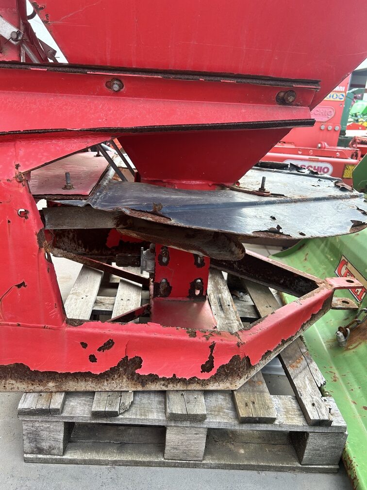 Spandiconcime FAZA SP 400 Usato – ottimo stato – anno 2015 – € 800