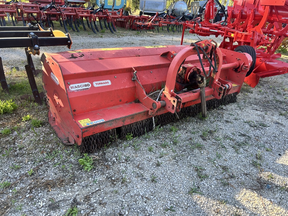 Trinciastocchi professionale MASCHIO Tornado 280 Usato – spostabile – anno 2018 – € 2.900