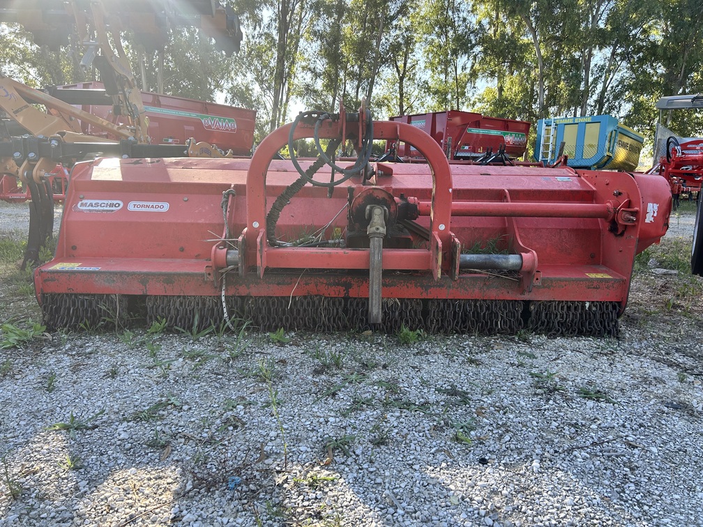 Trinciastocchi professionale MASCHIO Tornado 280 Usato – spostabile – anno 2018 – € 2.900