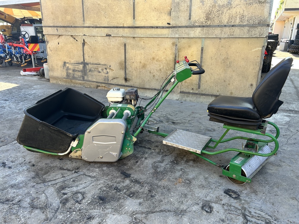 Rasaerba a cilindro professionale DENNIS G860 Usato – buono stato – VENDUTO