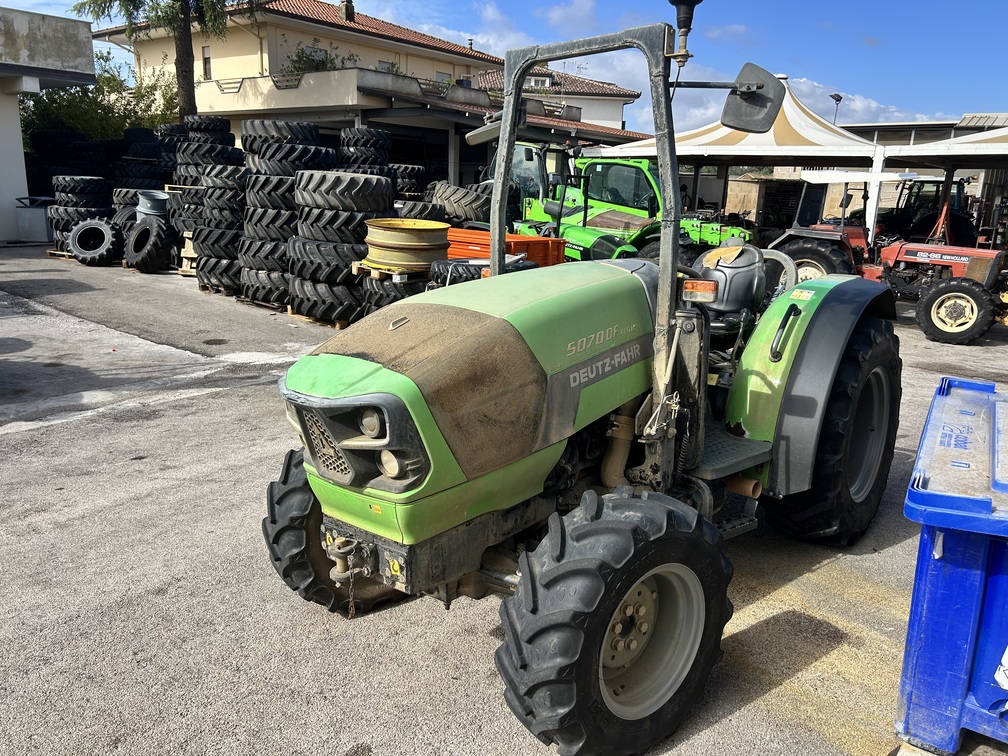 Trattore agricolo DEUTZ-FAHR 5070 DF Keyline Usato – buono stato – anno 2023 – 65CV – Prezzo su richiesta