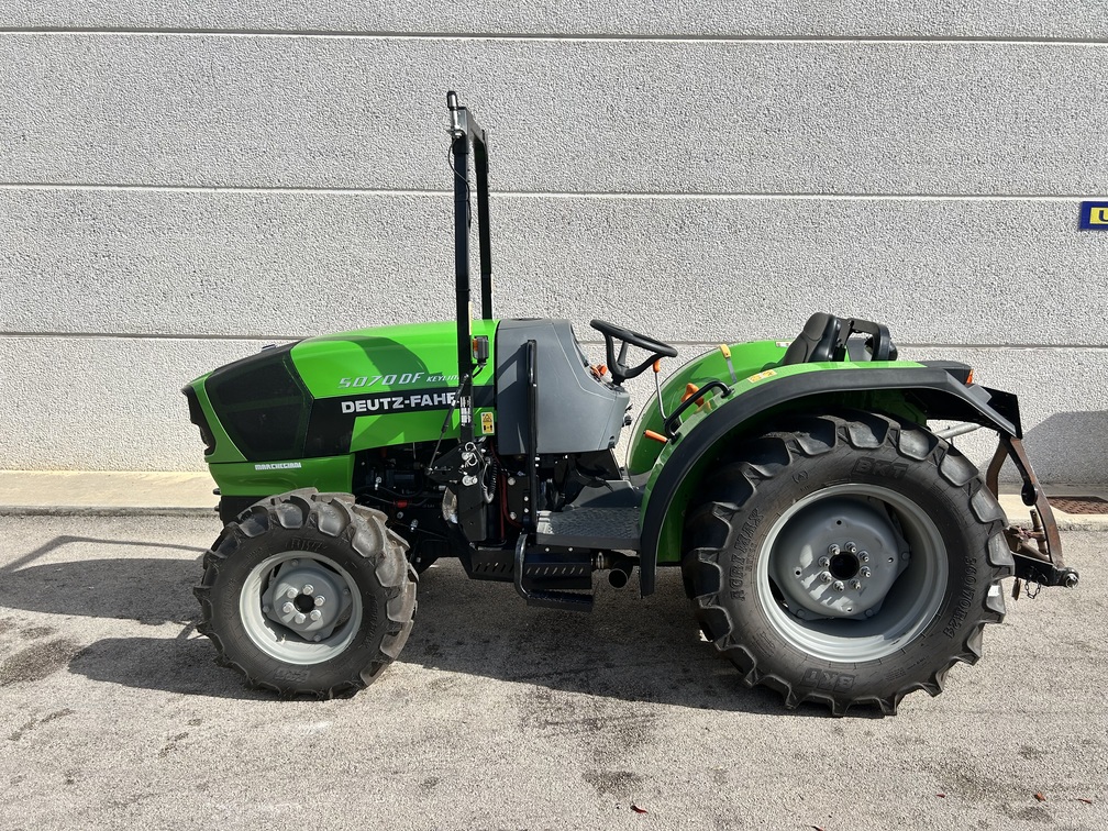 Trattore agricolo DEUTZ-FAHR 5070 DF Keyline Usato – come nuovo, Ex Demo – anno 2026 – 65CV – 98 Ore – Prezzo su richiesta